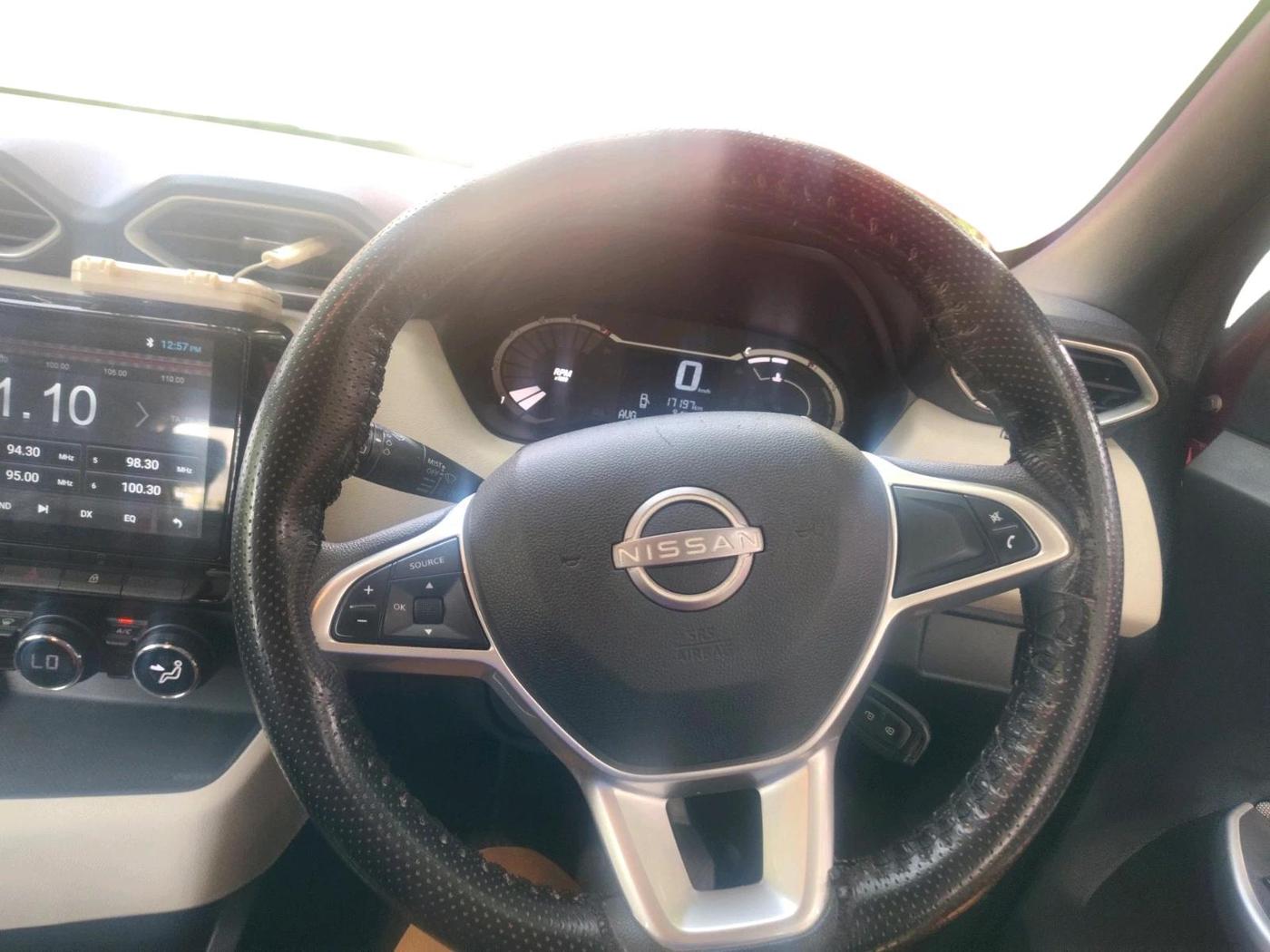 2023 Nissan MAGNITE XL, Petrol, Manual, 17,197 km, interior