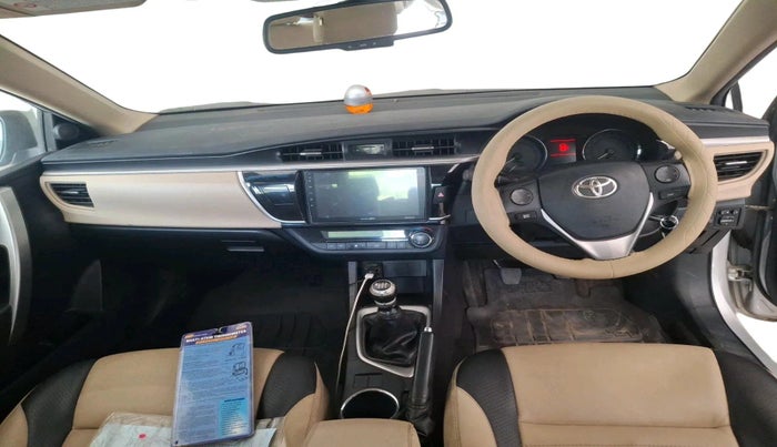2014 Toyota Corolla Altis G PETROL, Petrol, Manual, 90,907 km, interior