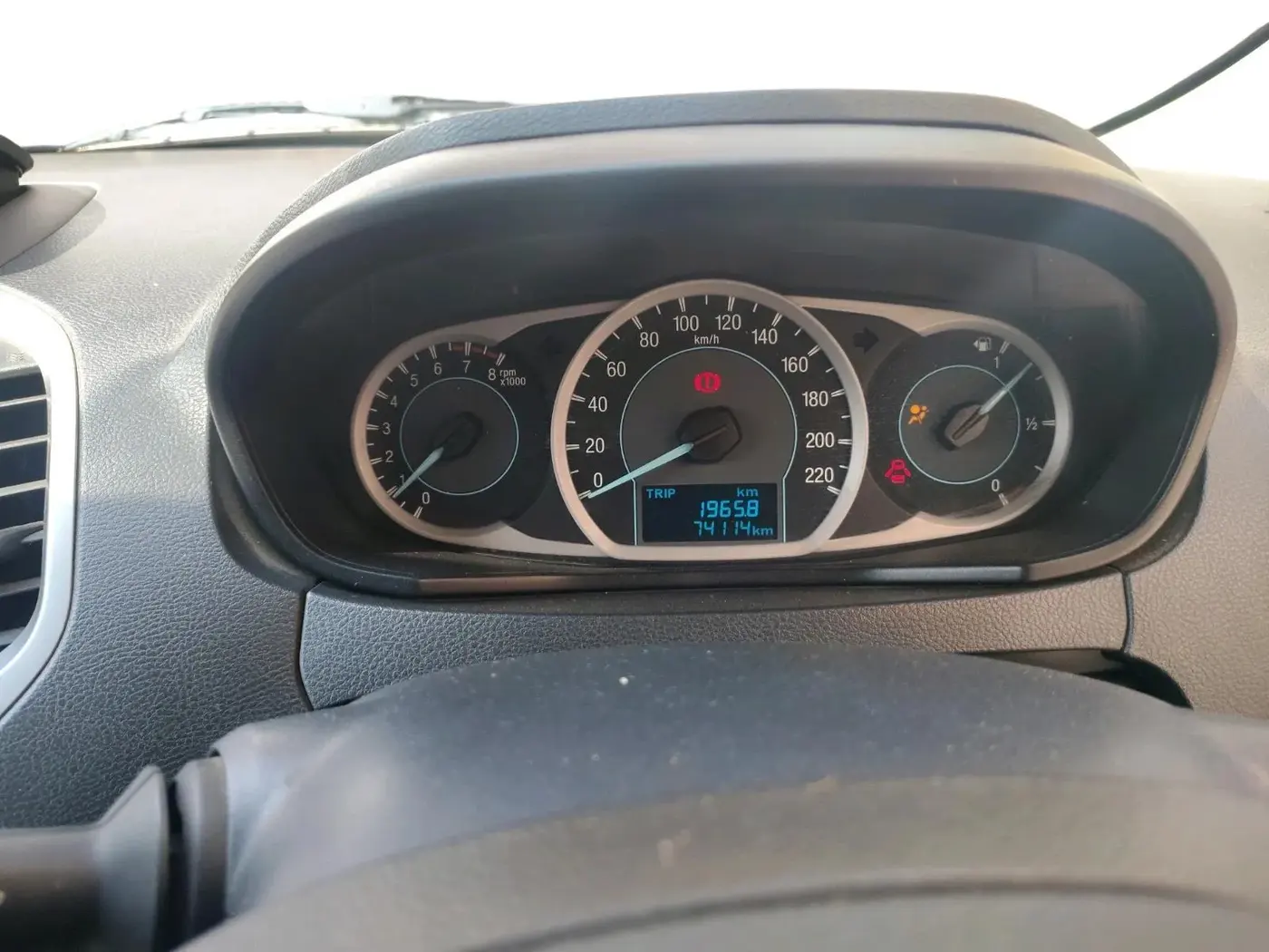 2016 Ford Figo Aspire TITANIUM 1.2 PETROL, Petrol, Manual, 74,114 km, interior