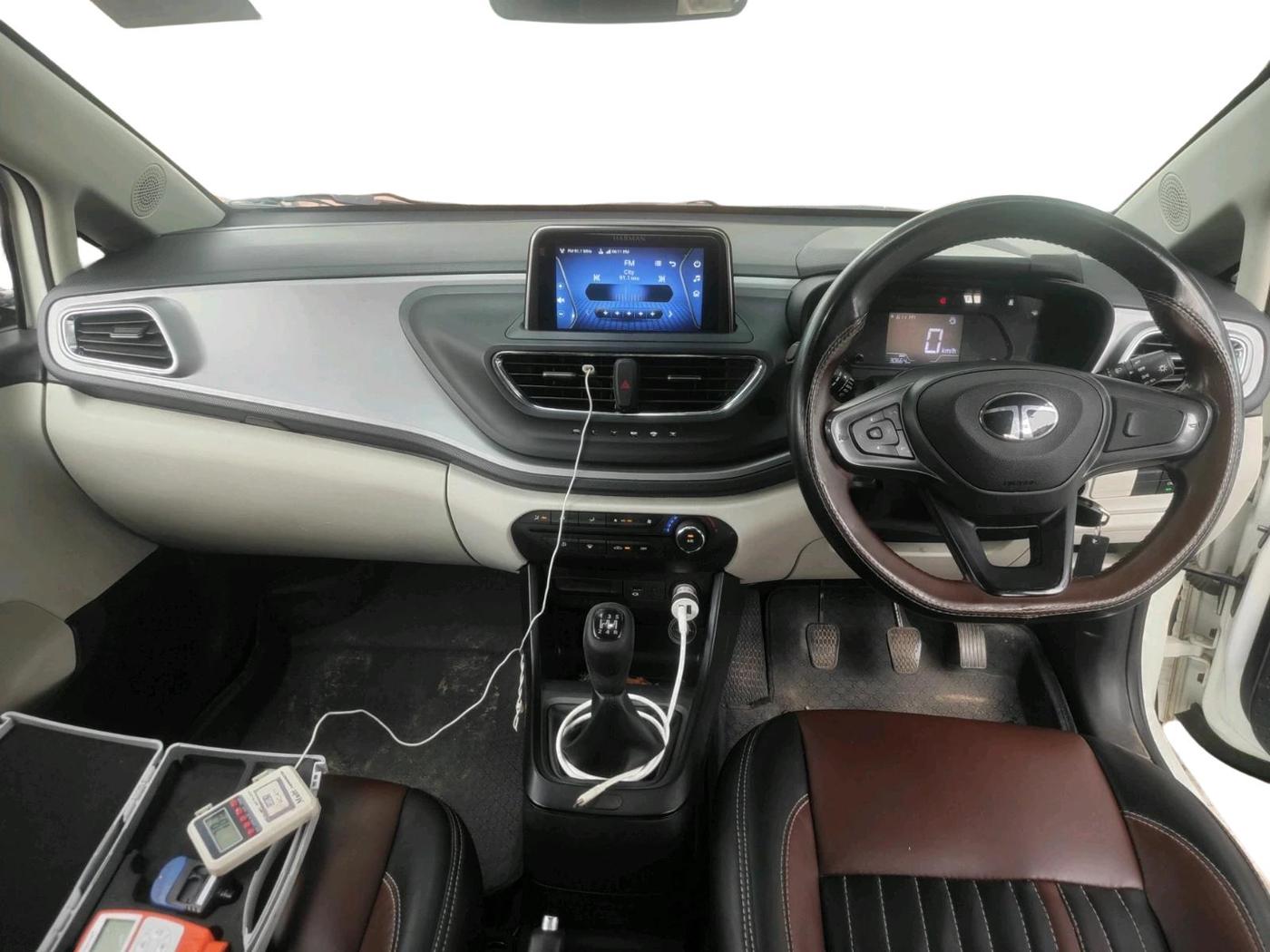 2024 Tata ALTROZ XM PLUS SUNROOF CNG, CNG, Manual, 30,664 km, interior