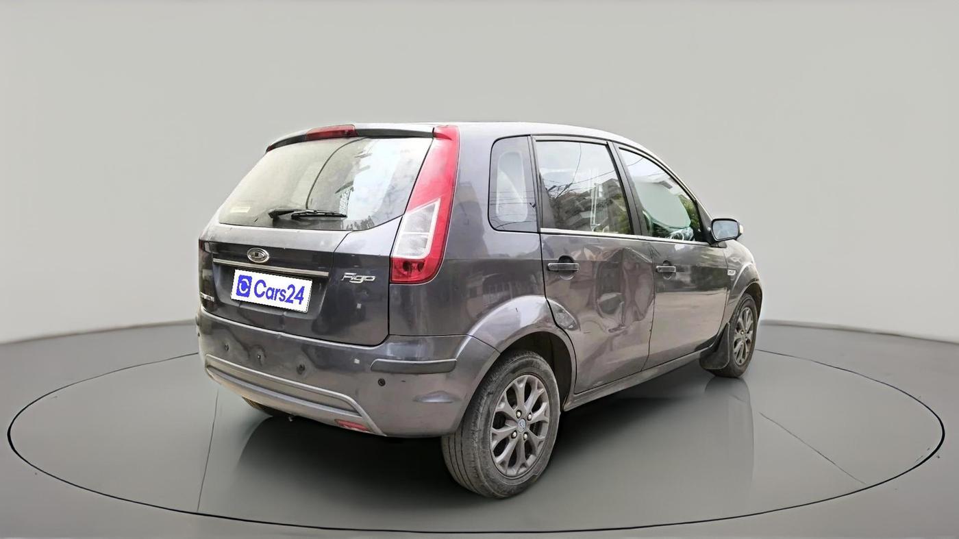 2015 Ford Figo TITANIUM 1.2 PETROL, Petrol, Manual, 1,30,218 km, exterior