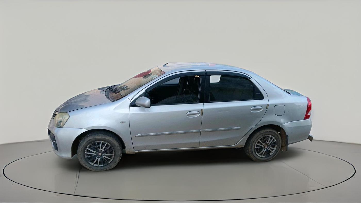 2013 Toyota Etios G, CNG, Manual, 1,30,949 km, exterior