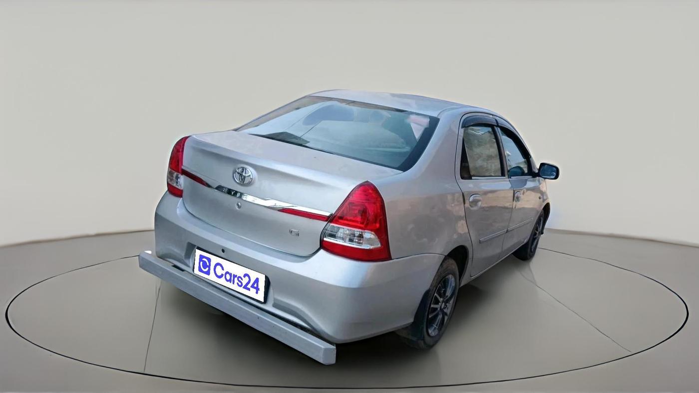 2013 Toyota Etios G, CNG, Manual, 1,30,949 km, exterior