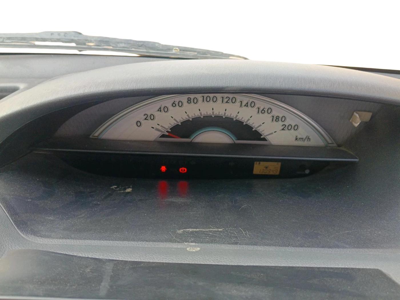 2013 Toyota Etios G, CNG, Manual, 1,30,949 km, interior