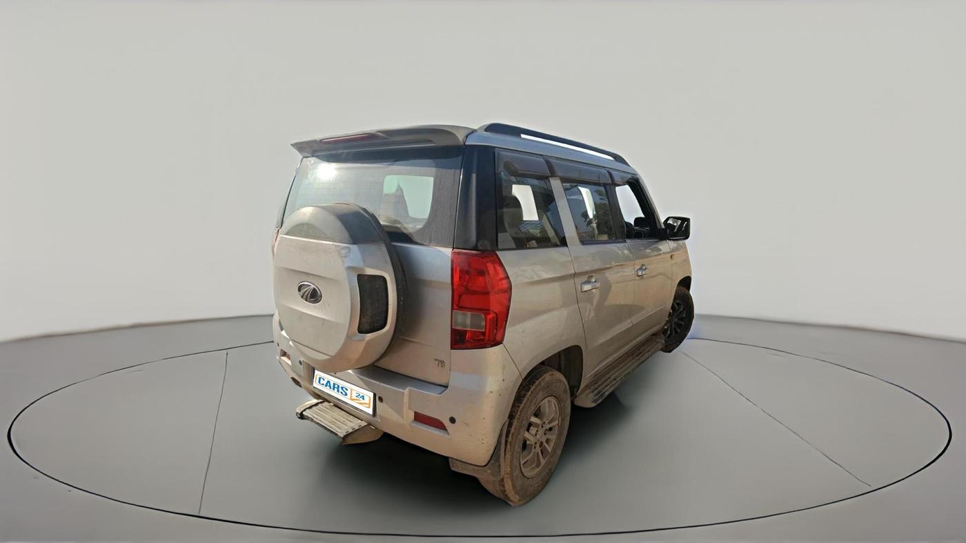 2016 Mahindra TUV300 T8, Diesel, Manual, 90,000 km, exterior