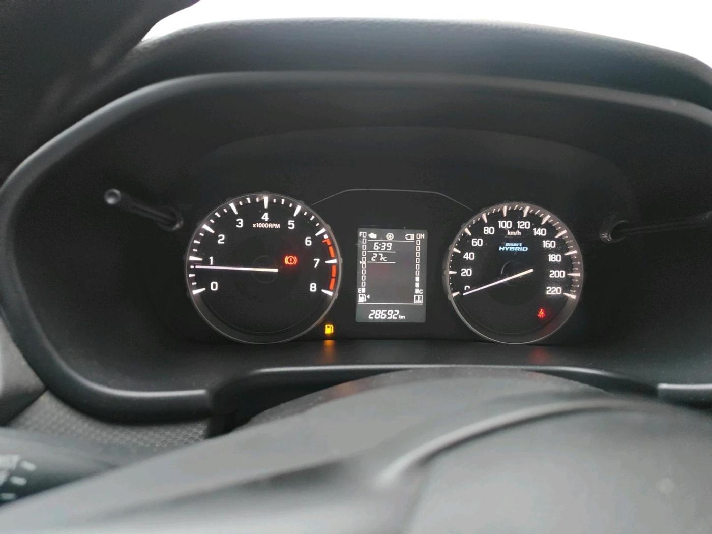 2022 Maruti BREZZA VXI SMART HYBRID, Petrol, Manual, 28,692 km, interior