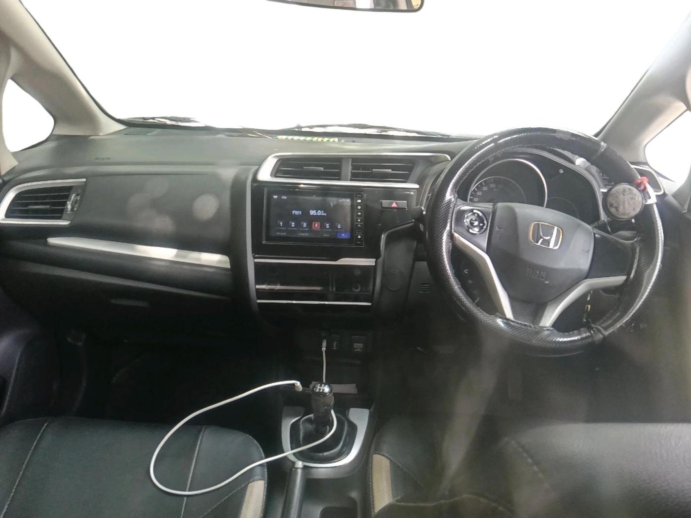 2017 Honda WR-V 1.2L I-VTEC VX MT, CNG, Manual, 2,02,493 km, interior