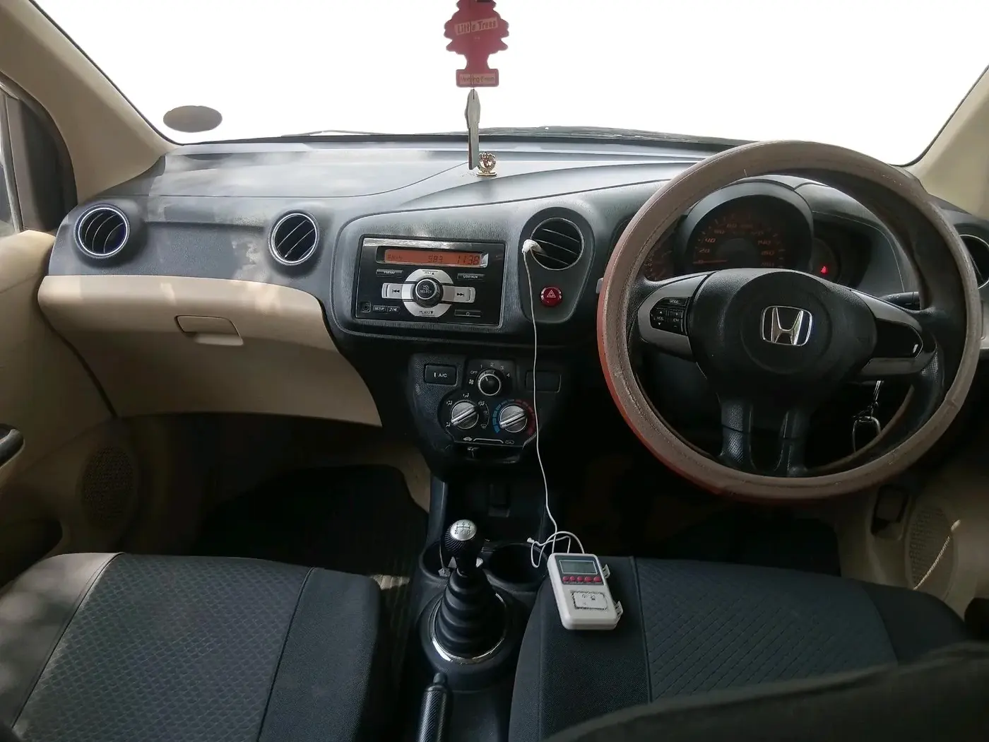2014 Honda Amaze 1.2L I-VTEC S, Petrol, Manual, 89,535 km, interior