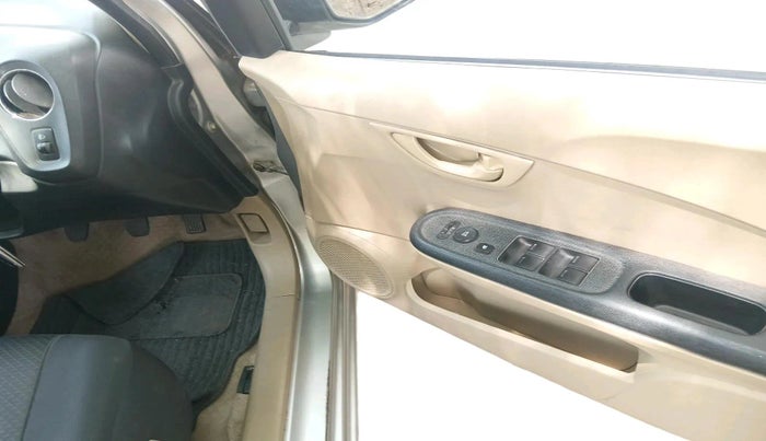 2014 Honda Amaze 1.2L I-VTEC S, Petrol, Manual, 89,535 km, interior