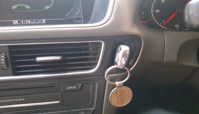 2012 Audi Q5 2.0 TDI QUATTRO, Diesel, Automatic, 88,112 km, interior