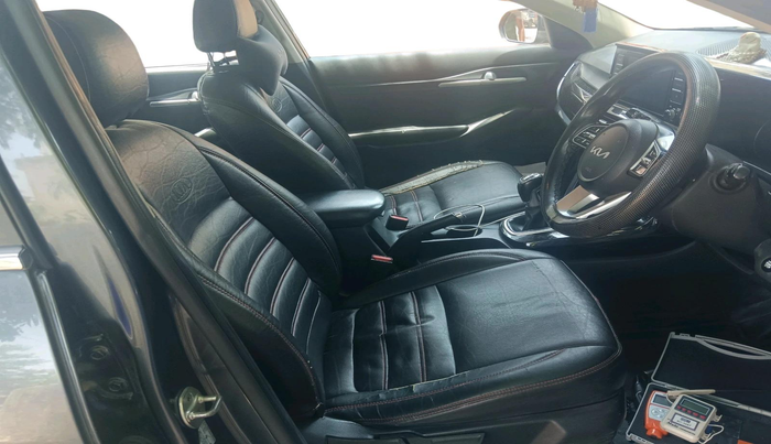 2022 KIA SELTOS HTK PLUS 1.5 DIESEL, Diesel, Manual, 1,15,298 km, interior
