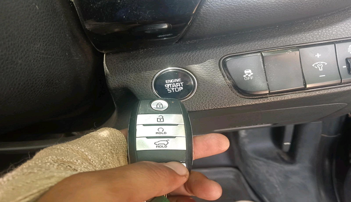 2022 KIA SELTOS HTK PLUS 1.5 DIESEL, Diesel, Manual, 1,15,298 km, interior