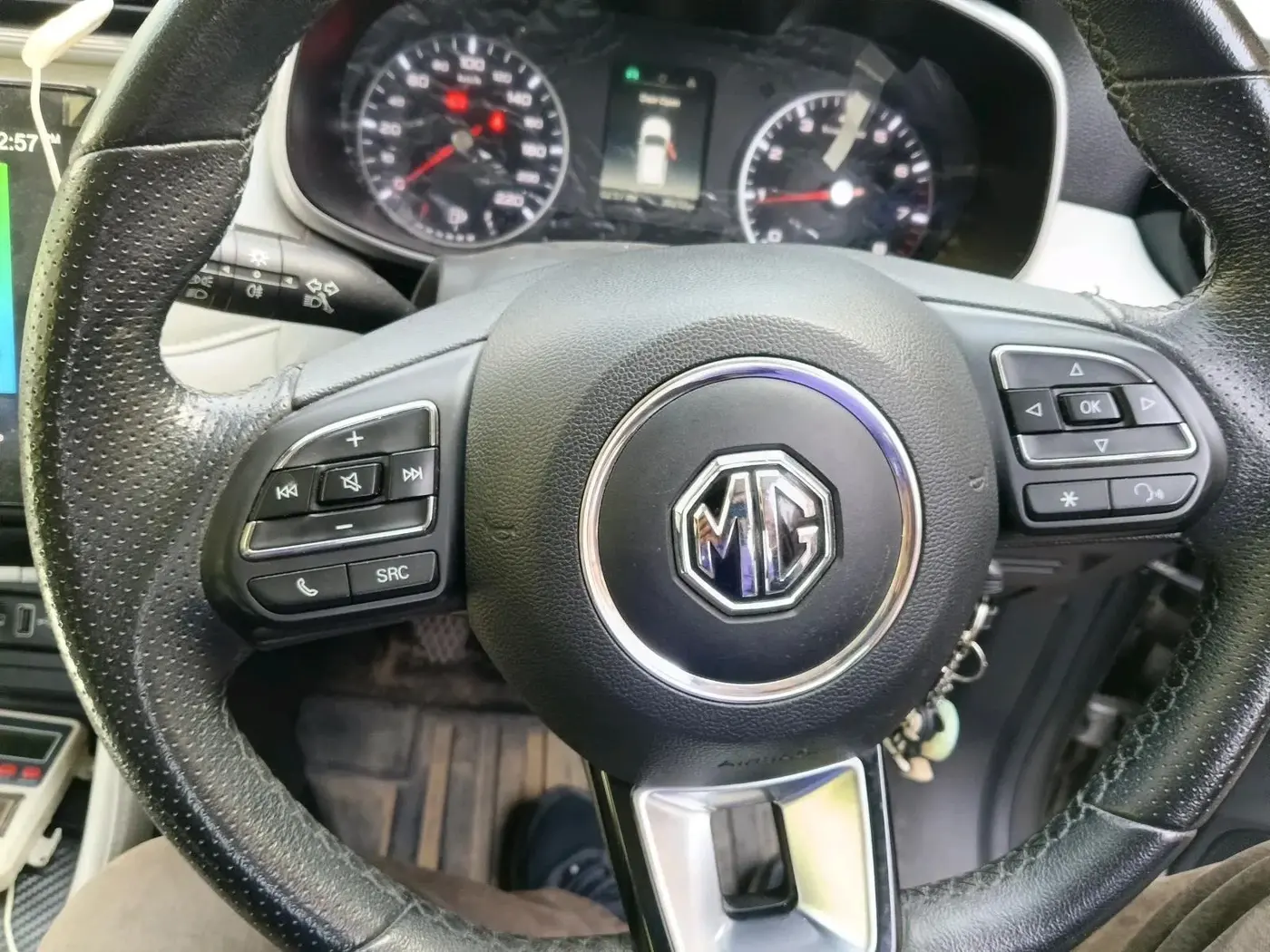 2023 MG ASTOR STYLE 1.5 MT, Petrol, Manual, 30,232 km, interior