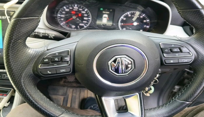 2023 MG ASTOR STYLE 1.5 MT, Petrol, Manual, 30,232 km, interior