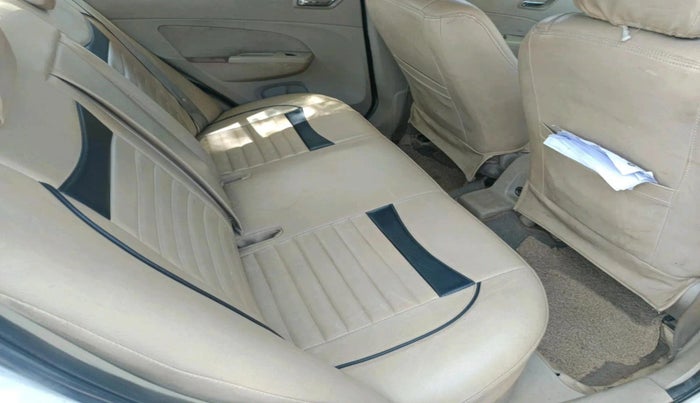 2016 Maruti Swift Dzire VXI, CNG, Manual, 1,90,467 km, interior