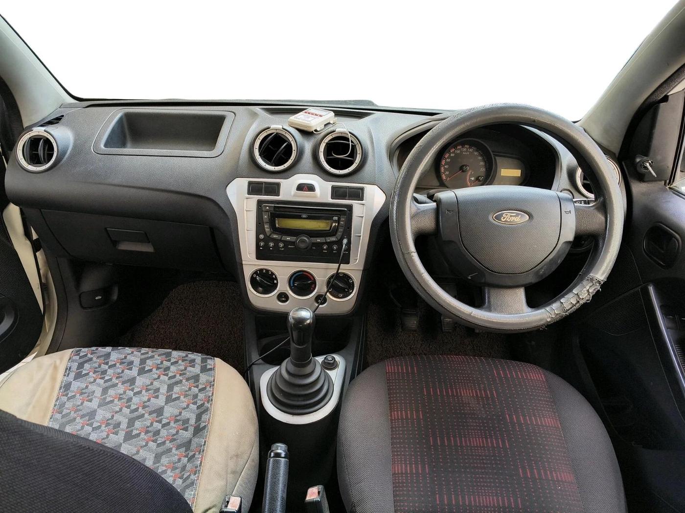2011 Ford Figo EXI 1.2 PETROL, Petrol, Manual, 1,39,662 km, interior