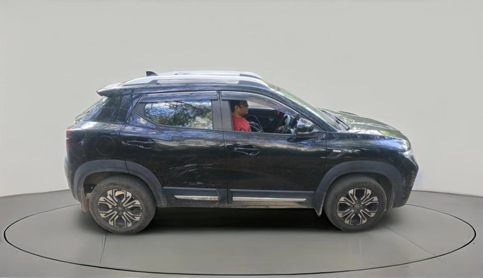 2025 Renault Kiger RXZ MT, Petrol, Manual, 7,237 km, exterior