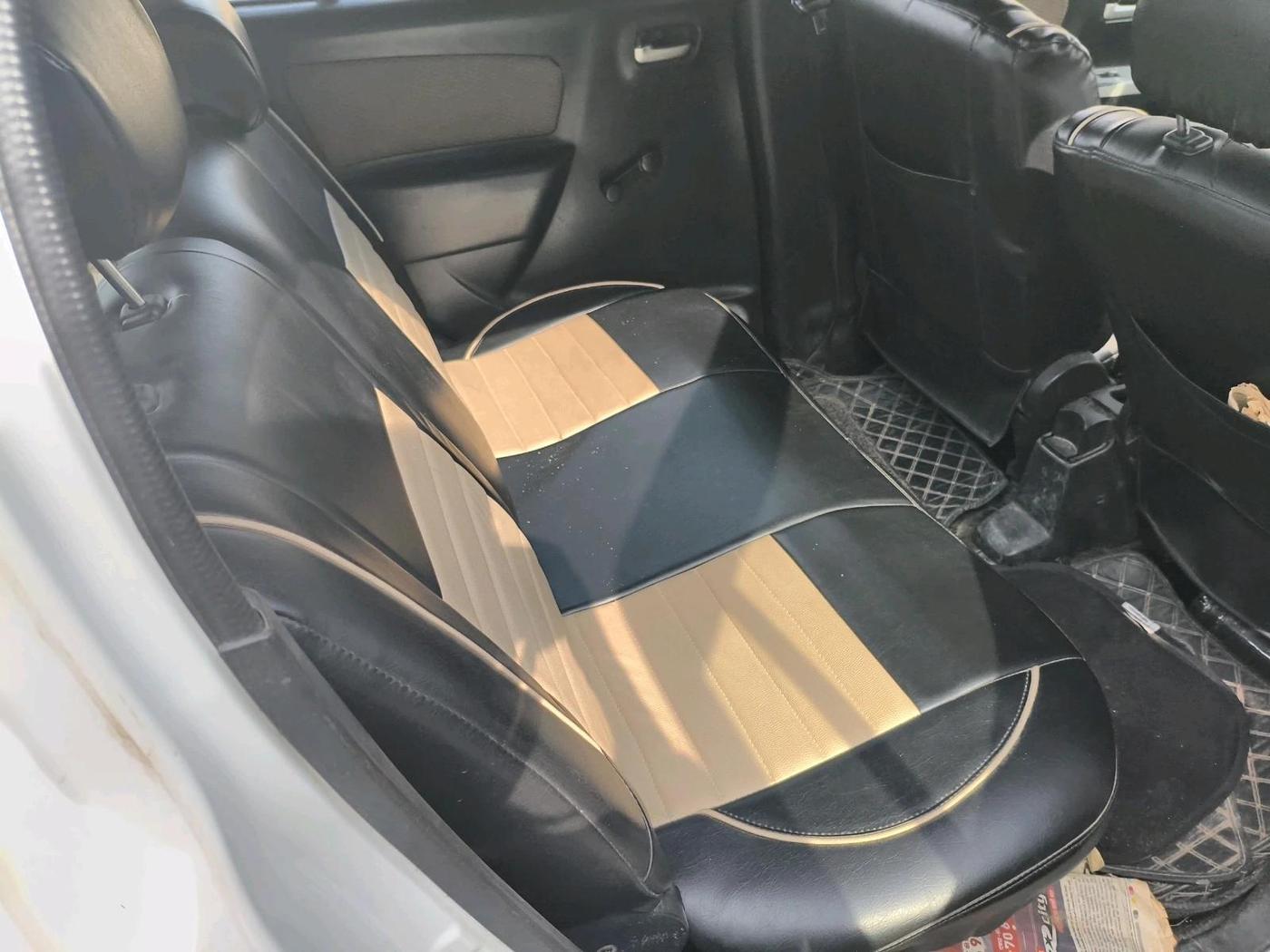 2013 Maruti Wagon R 1.0 LXI, CNG, Manual, 97,768 km, interior