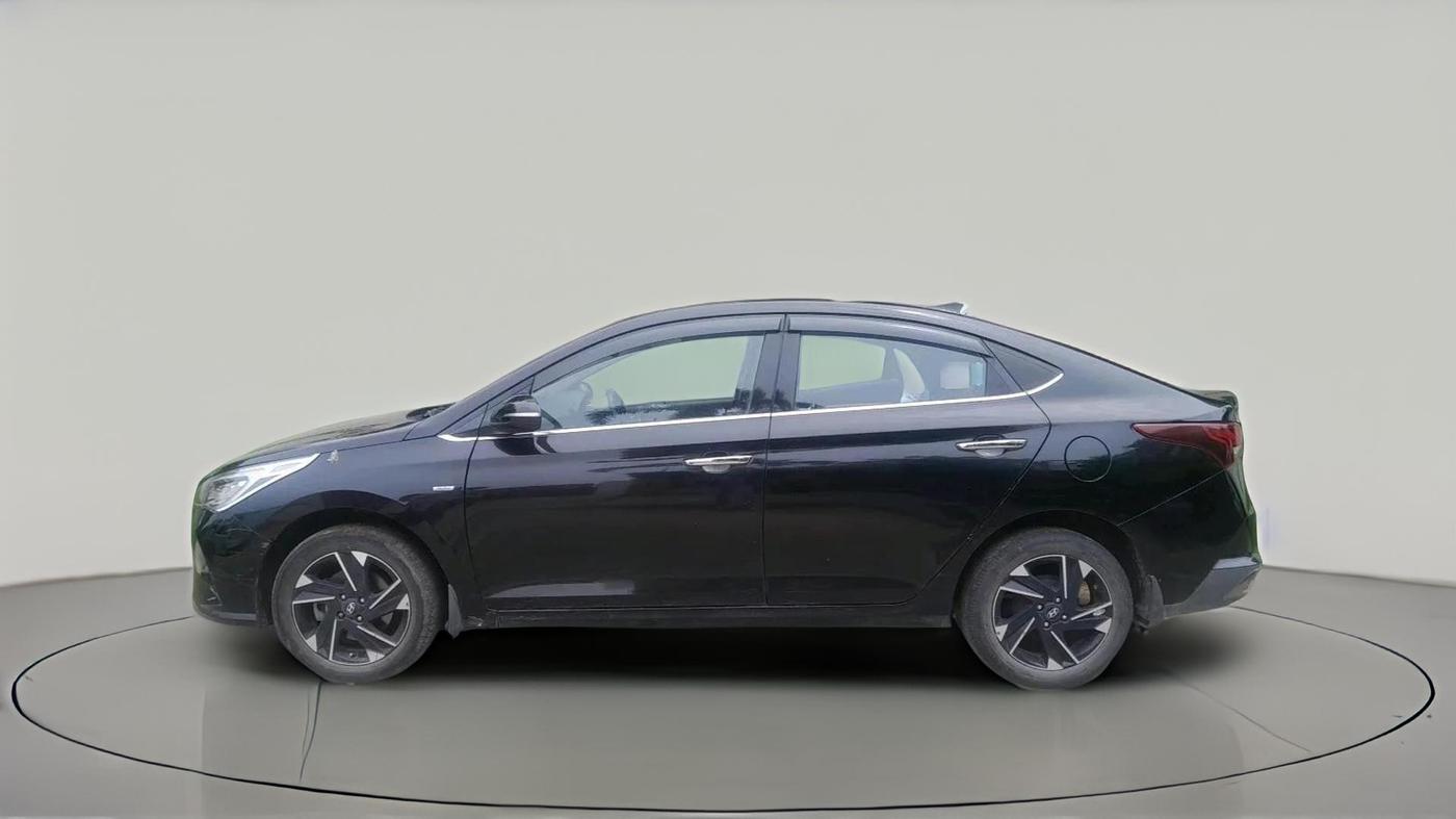 2022 Hyundai Verna SX (O) 1.5 CRDI AT, Diesel, Automatic, 39,953 km, exterior