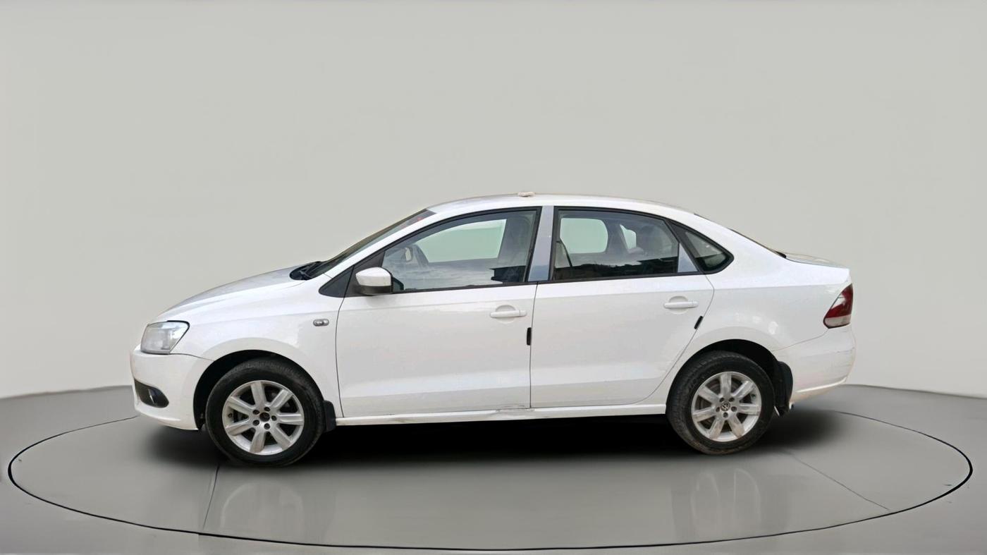 2011 Volkswagen Vento HIGHLINE 1.6 MPI, Petrol, Manual, 1,10,794 km, exterior