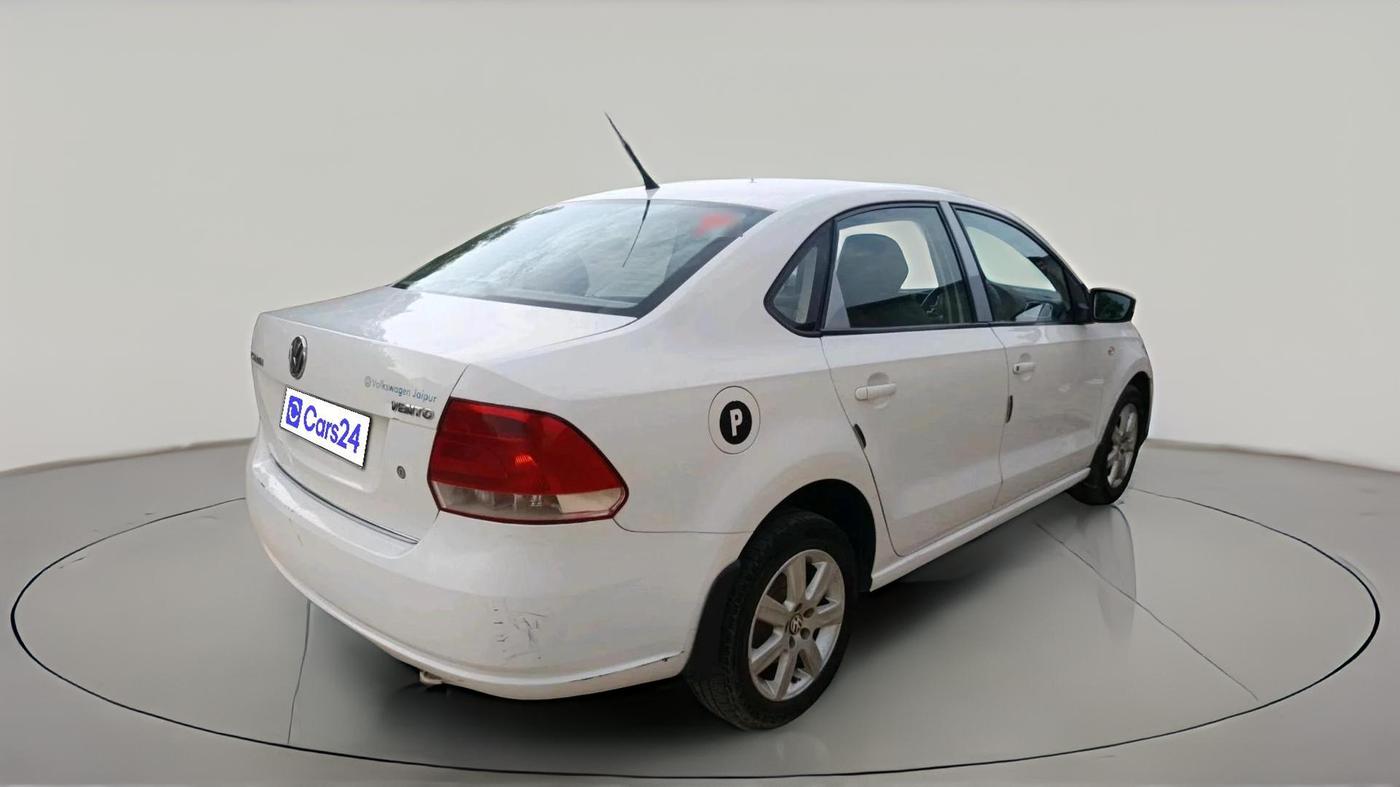 2011 Volkswagen Vento HIGHLINE 1.6 MPI, Petrol, Manual, 1,10,794 km, exterior