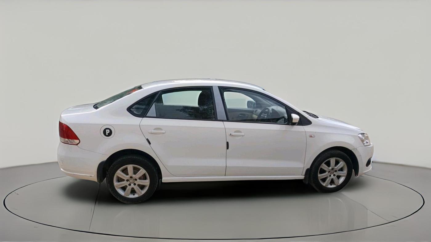 2011 Volkswagen Vento HIGHLINE 1.6 MPI, Petrol, Manual, 1,10,794 km, exterior