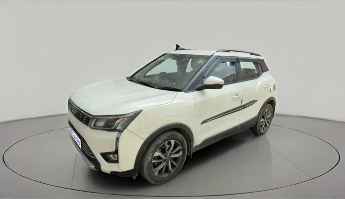 2021 Mahindra XUV300 W8 (O) 1.2 PETROL, Petrol, Manual, 1,24,967 km, exterior