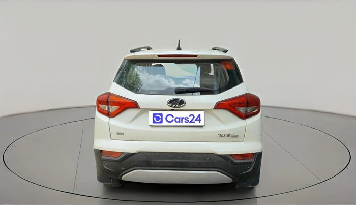 2021 Mahindra XUV300 W8 (O) 1.2 PETROL, Petrol, Manual, 1,24,967 km, exterior