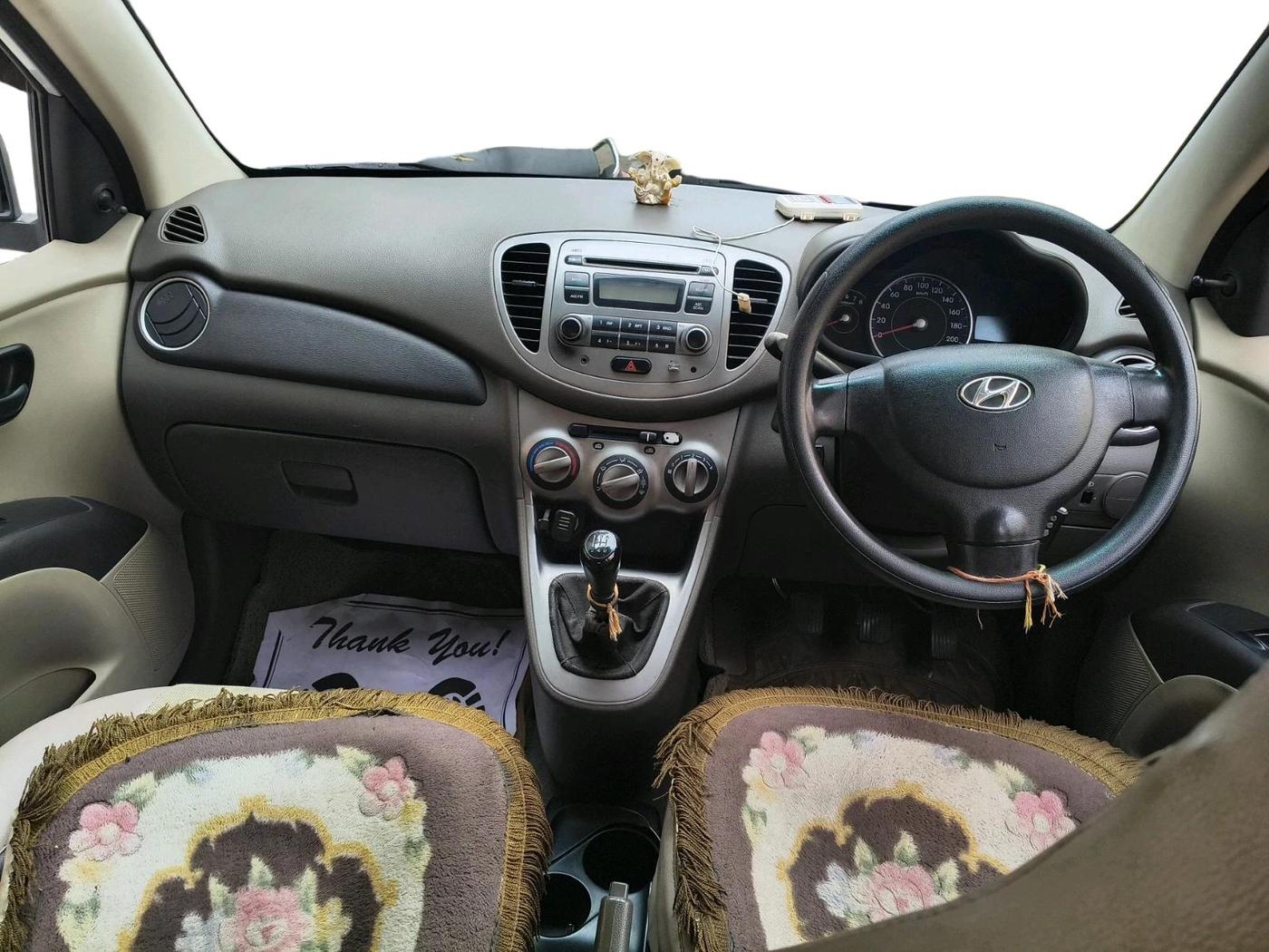 2011 Hyundai i10 ERA 1.1, Petrol, Manual, 1,17,569 km, interior