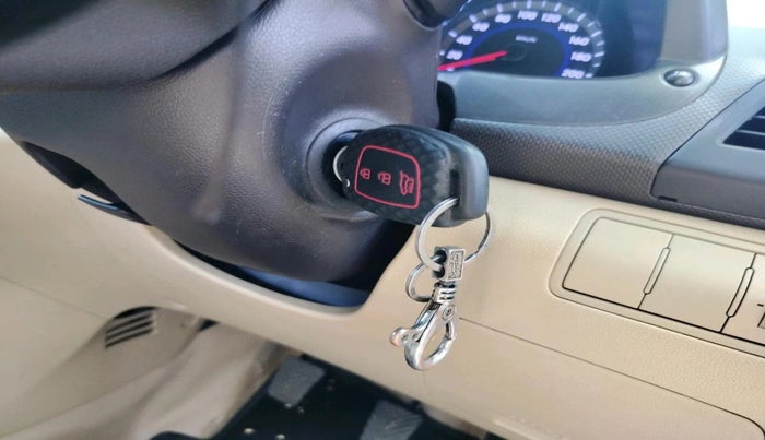 2017 Hyundai Verna 1.6 VTVT SX, Petrol, Manual, 79,566 km, interior