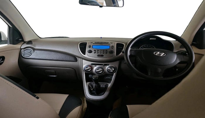 2015 Hyundai i10 SPORTZ 1.1, Petrol, Manual, 47,948 km, interior