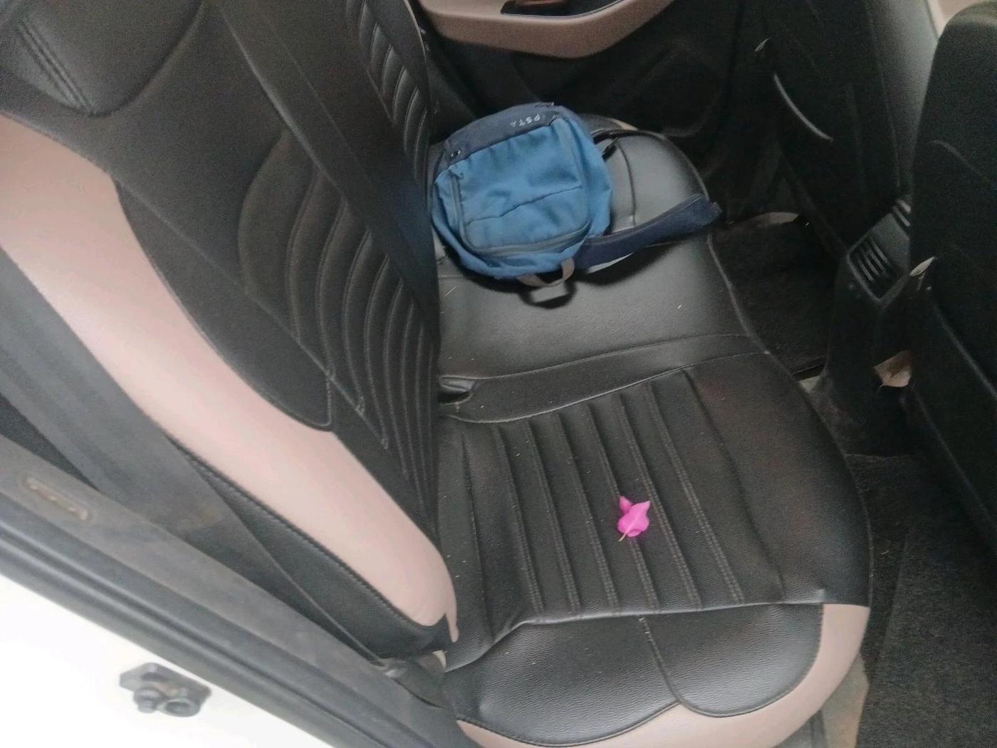 2019 Hyundai Elite i20 SPORTZ PLUS 1.2, Petrol, Manual, 1,51,747 km, interior