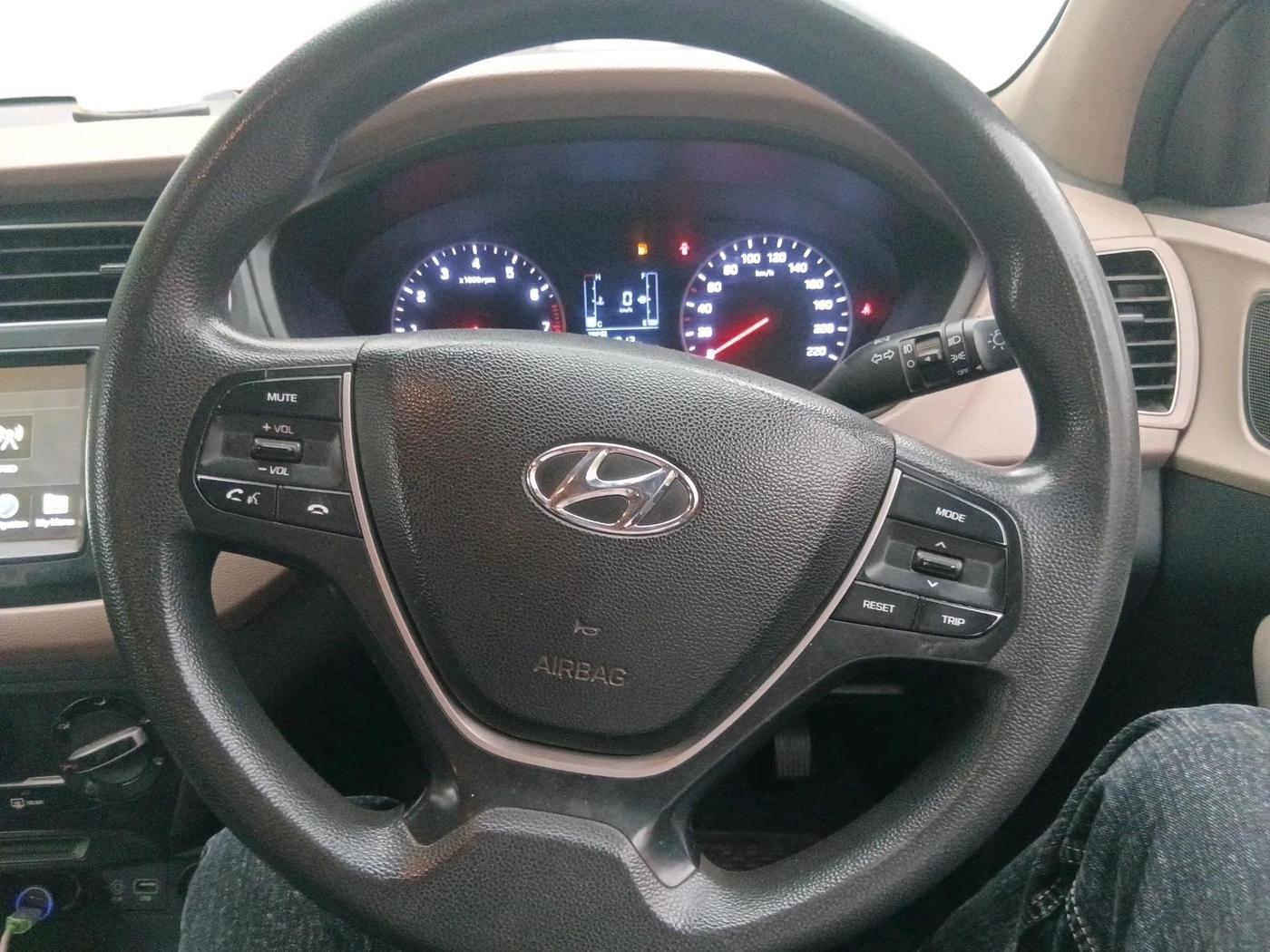 2019 Hyundai Elite i20 SPORTZ PLUS 1.2, Petrol, Manual, 1,51,747 km, interior