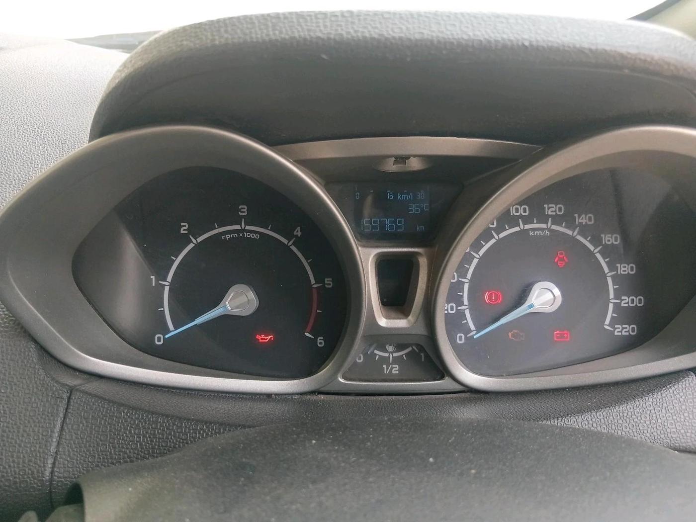 2014 Ford Ecosport TITANIUM 1.5L DIESEL, Diesel, Manual, 1,59,769 km, interior