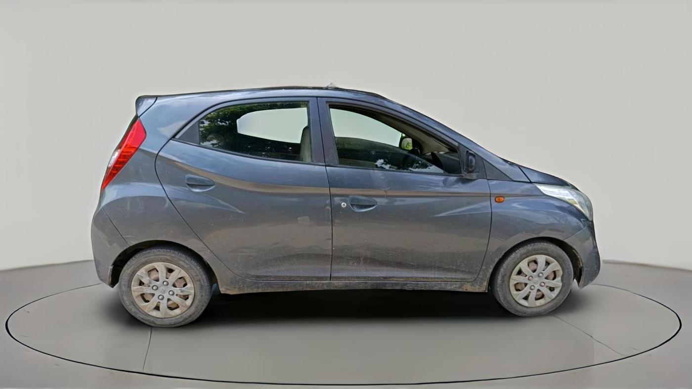 2016 Hyundai Eon MAGNA +, Petrol, Manual, 1,08,932 km, exterior