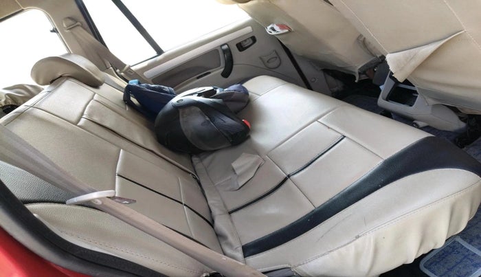 2016 Mahindra Scorpio S10, Diesel, Manual, 1,19,015 km, interior