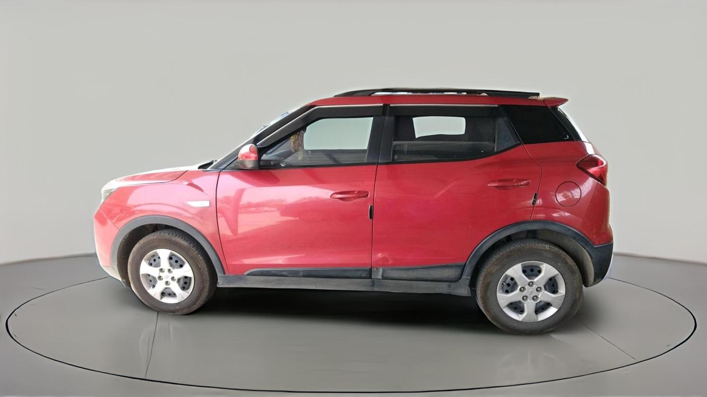 2019 Mahindra XUV300 W6 1.5 DIESEL AMT, Diesel, Automatic, 96,164 km, exterior