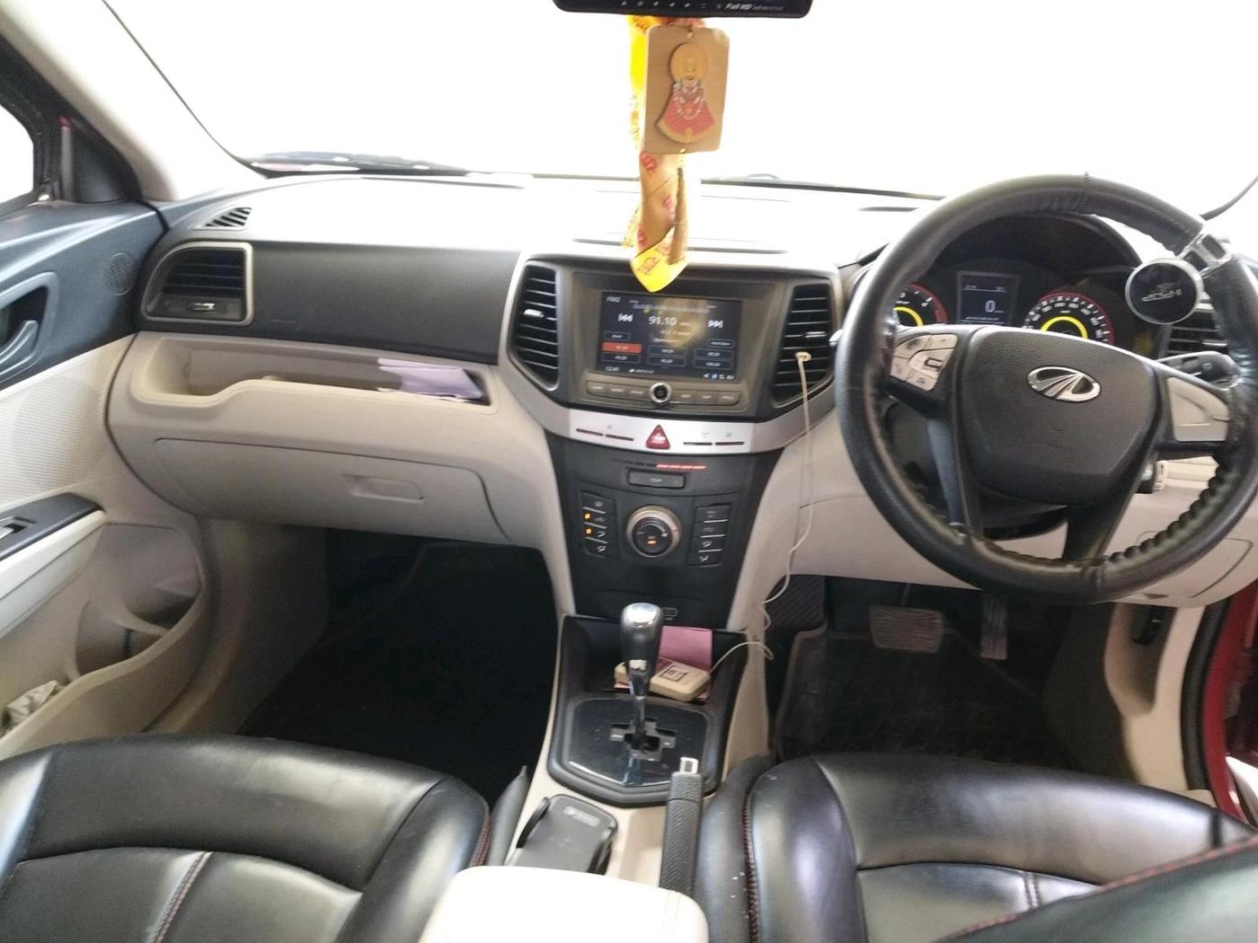 2019 Mahindra XUV300 W6 1.5 DIESEL AMT, Diesel, Automatic, 96,164 km, interior