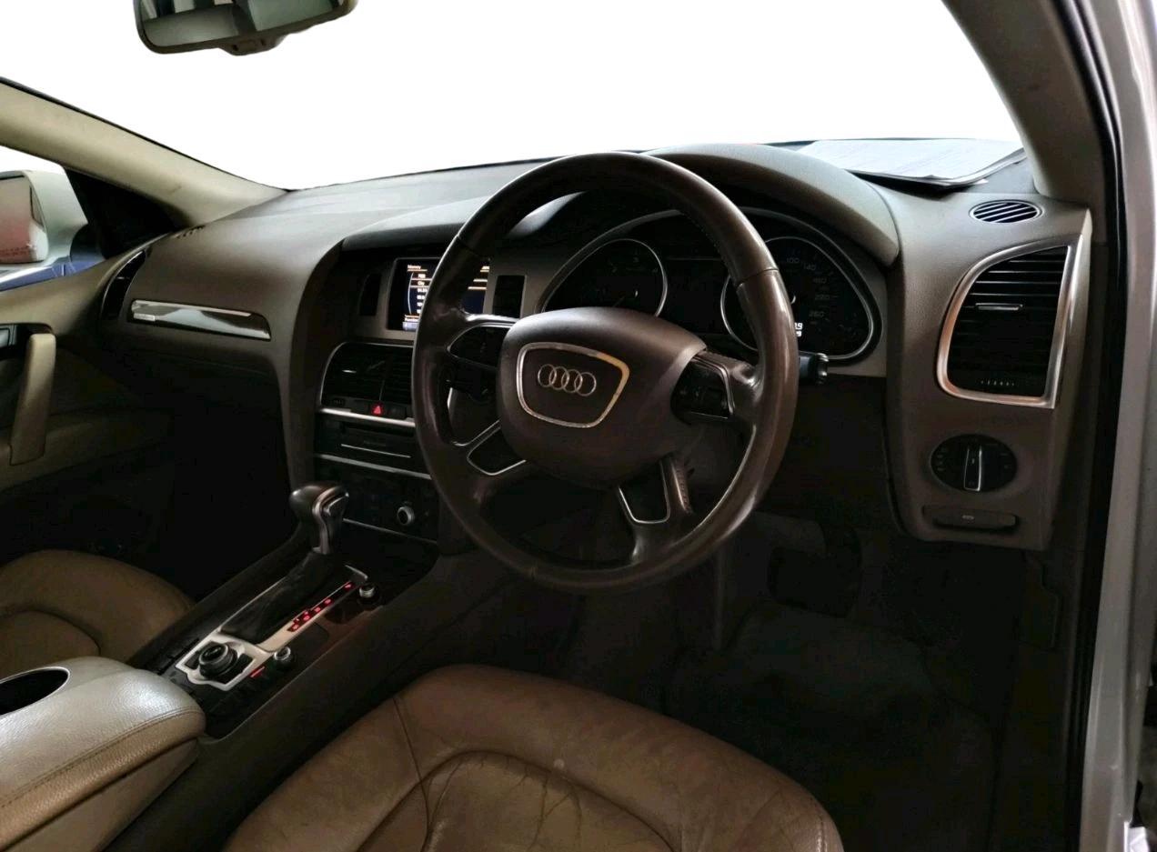 2013 Audi Q7 3.0 TDI QUATTRO, Diesel, Automatic, 99,749 km, interior