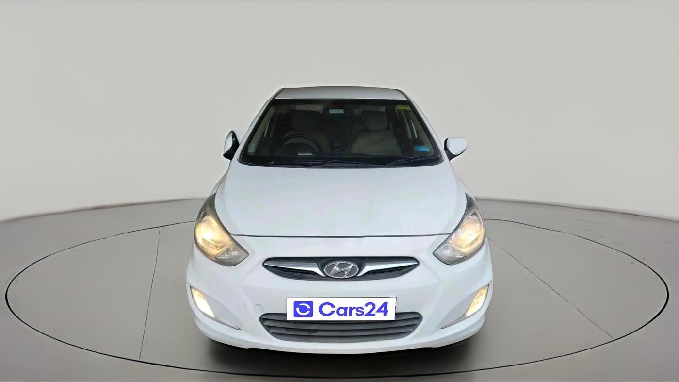 2012 Hyundai Verna FLUIDIC 1.6 CRDI SX OPT, Diesel, Manual, 36,408 km, exterior