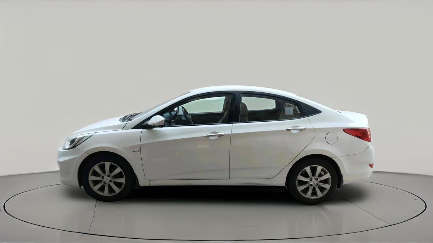 2012 Hyundai Verna FLUIDIC 1.6 CRDI SX OPT, Diesel, Manual, 36,408 km, exterior