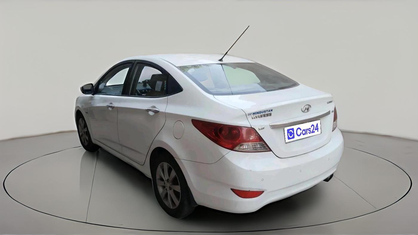 2012 Hyundai Verna FLUIDIC 1.6 CRDI SX OPT, Diesel, Manual, 36,408 km, exterior