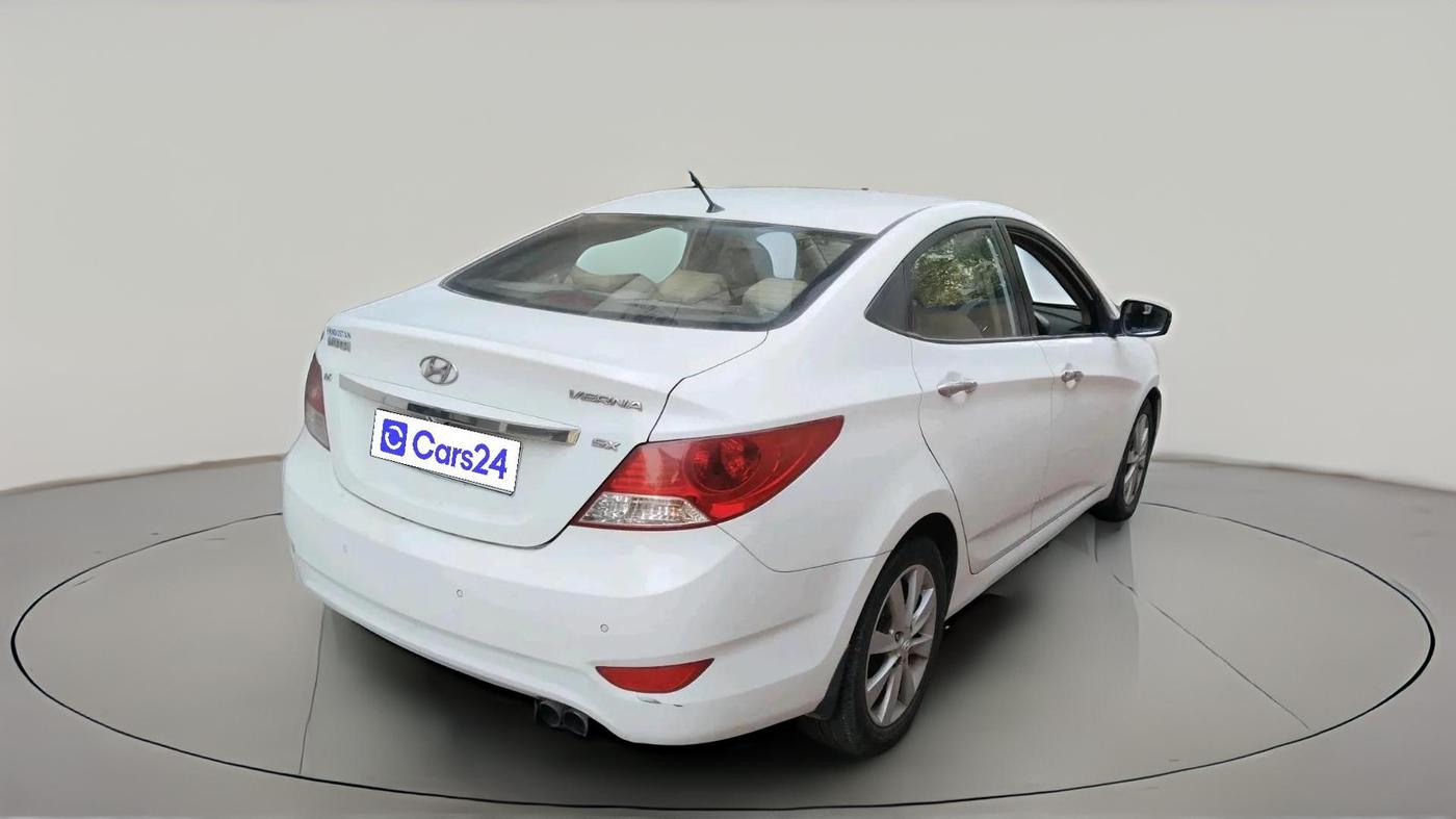 2012 Hyundai Verna FLUIDIC 1.6 CRDI SX OPT, Diesel, Manual, 36,408 km, exterior