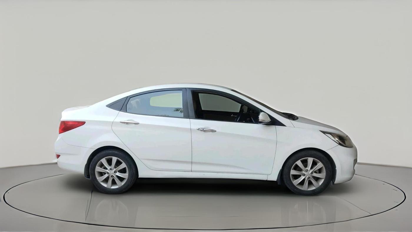 2012 Hyundai Verna FLUIDIC 1.6 CRDI SX OPT, Diesel, Manual, 36,408 km, exterior