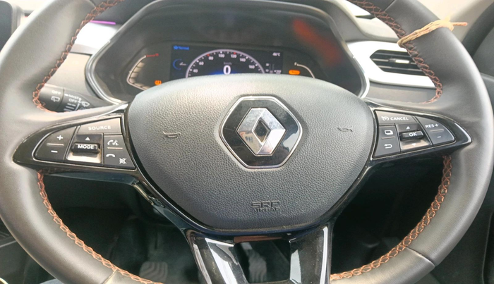 2025 Renault Kiger RXZ MT, Petrol, Manual, 11,764 km, interior