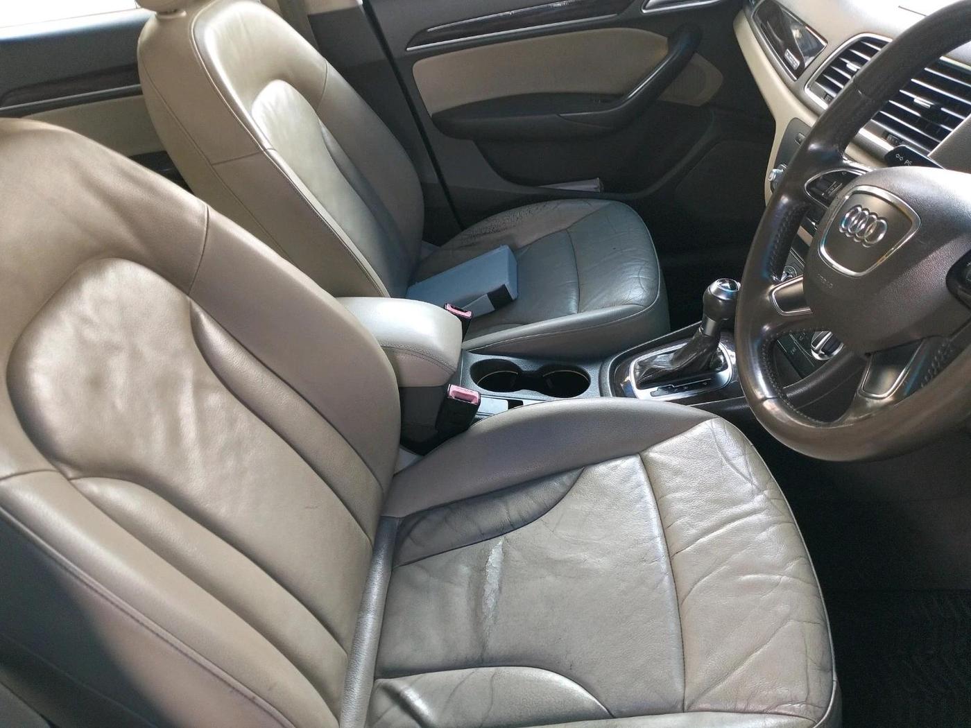 2012 Audi Q3 2.0 TDI QUATTRO, Diesel, Automatic, 77,800 km, interior