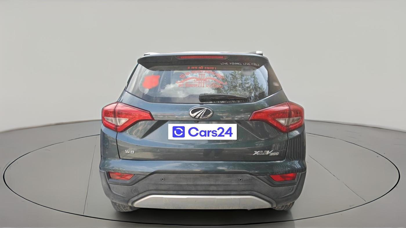 2019 Mahindra XUV300 W8 (O) 1.5 DIESEL, Diesel, Manual, 94,207 km, exterior