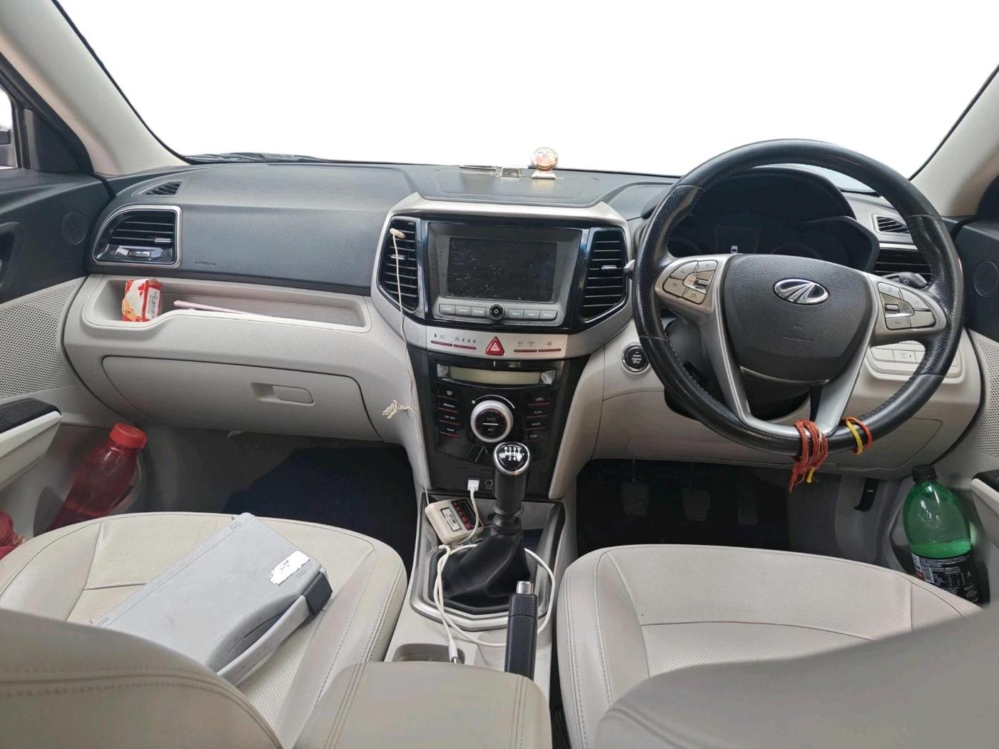 2019 Mahindra XUV300 W8 (O) 1.5 DIESEL, Diesel, Manual, 94,207 km, interior