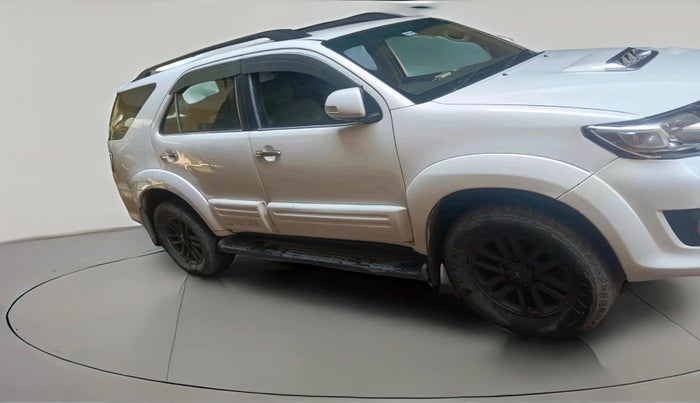 2013 Toyota Fortuner 3.0 4X2 MT, Diesel, Manual, 1,58,956 km, exterior