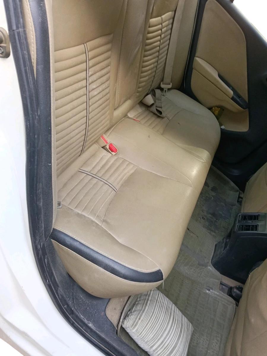 2015 Honda City 1.5L I-DTEC SV, Diesel, Manual, 1,14,730 km, interior